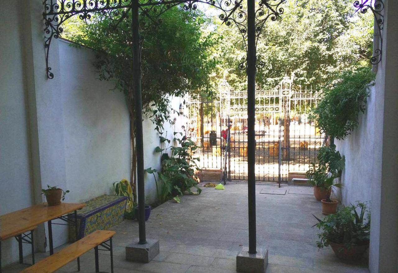 Apartment Alacas Sevilla Luaran gambar
